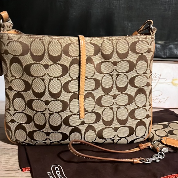 Coach Purse and Wristlet with Dust Bag - Picture 8 of 14